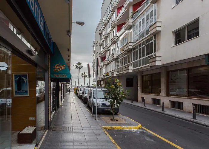 Estudio En Canteras Ii * Las Palmas / Gran Canaria